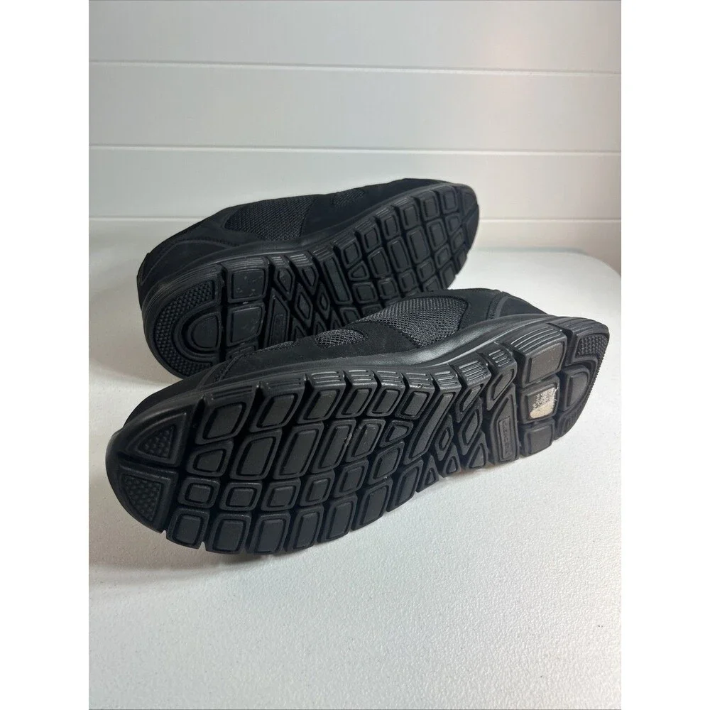 Skechers Men’s Sneakers Size 12 Wide Black MemoryFoam Black Lace Up Light